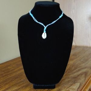 Necklace Shell With Blue Beads Choker NWOT
